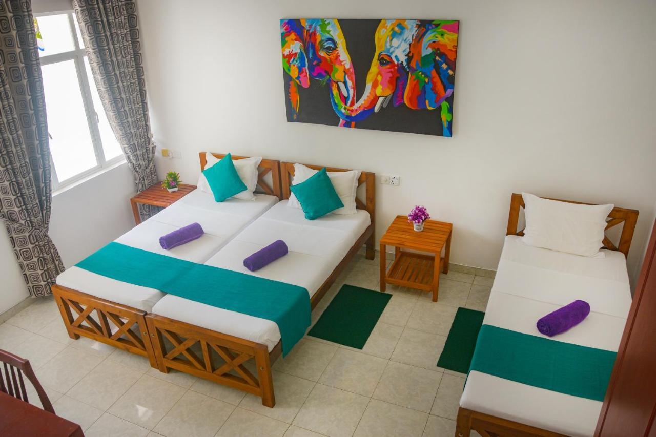 Di Sicuro Tourist Inn Hikkaduwa Exterior foto