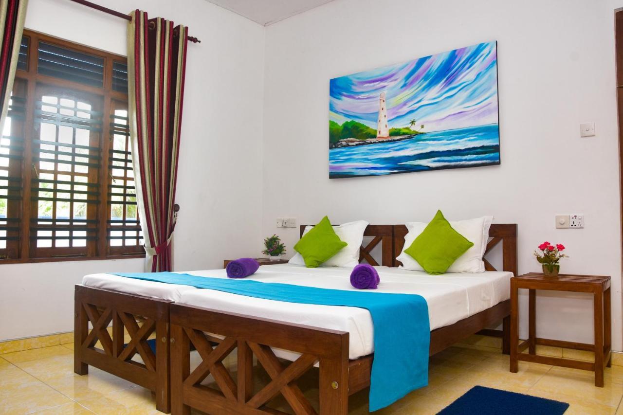 Di Sicuro Tourist Inn Hikkaduwa Exterior foto