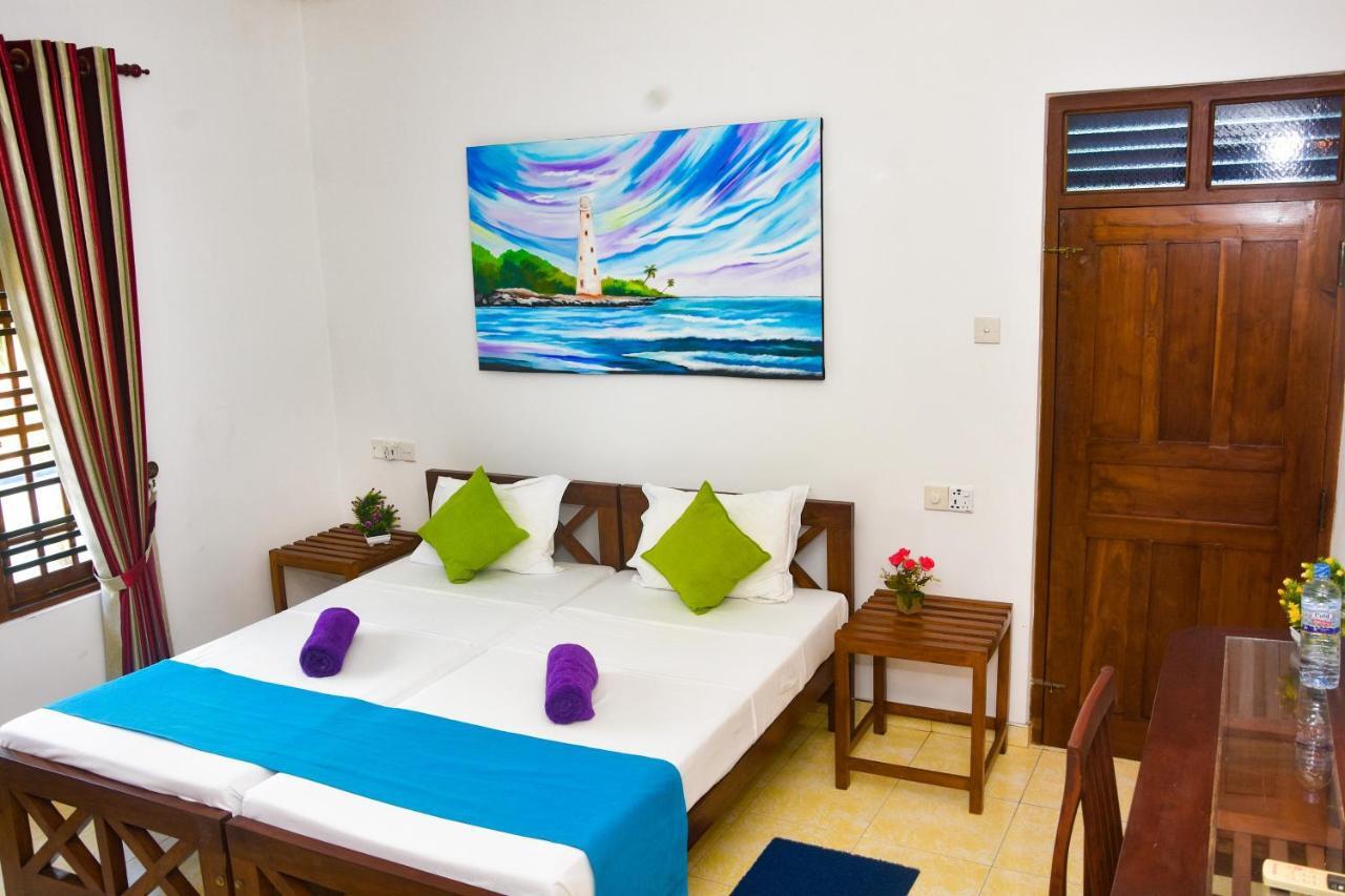Di Sicuro Tourist Inn Hikkaduwa Exterior foto