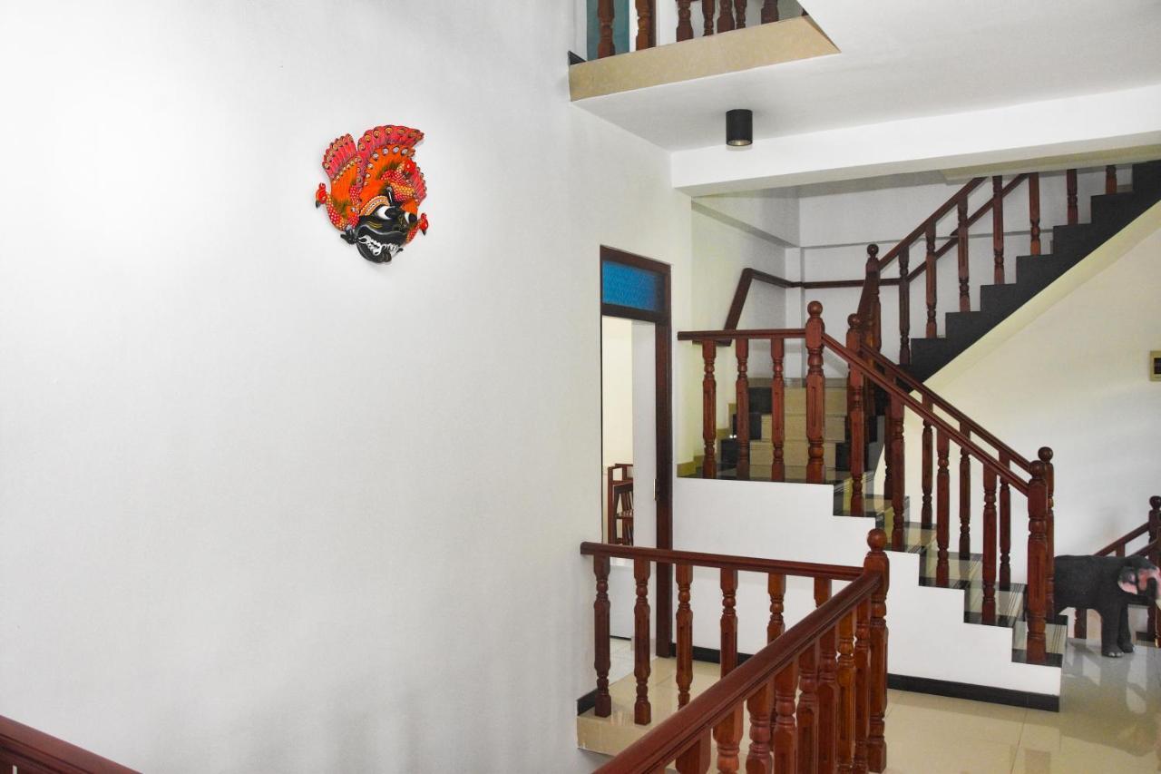 Di Sicuro Tourist Inn Hikkaduwa Exterior foto